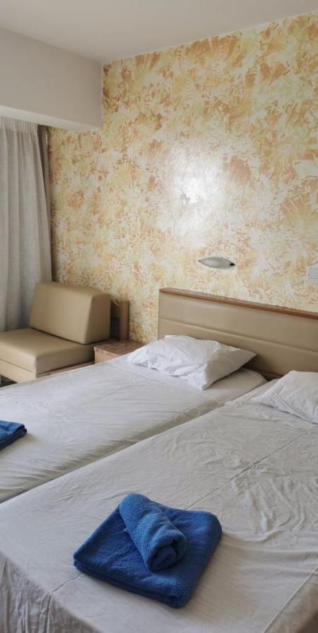 Simos Magic Beach Hotel Apts Ayía Nápa Extérieur photo