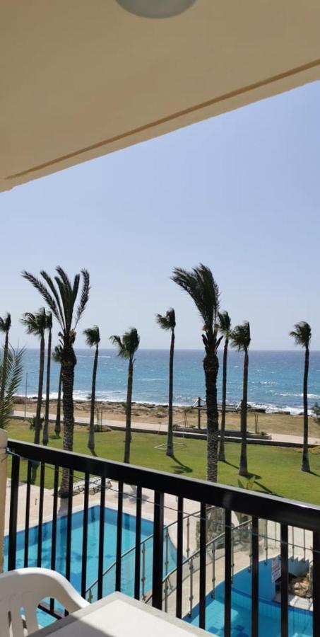Simos Magic Beach Hotel Apts Ayía Nápa Extérieur photo