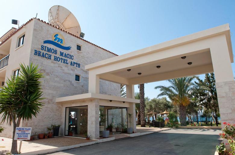 Simos Magic Beach Hotel Apts Ayía Nápa Extérieur photo