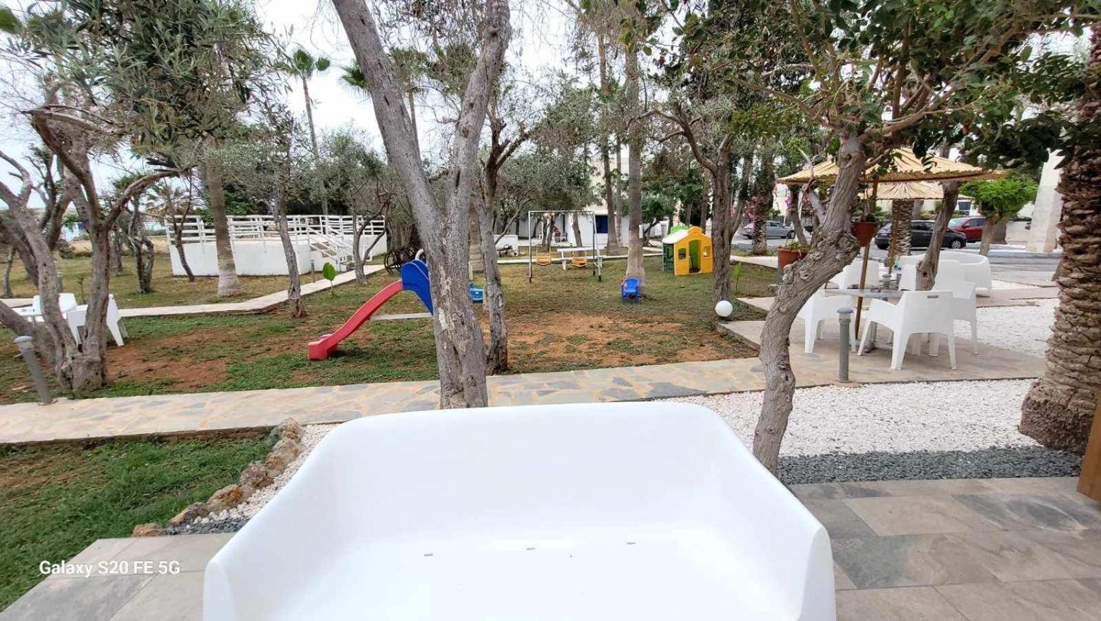 Simos Magic Beach Hotel Apts Ayía Nápa Extérieur photo