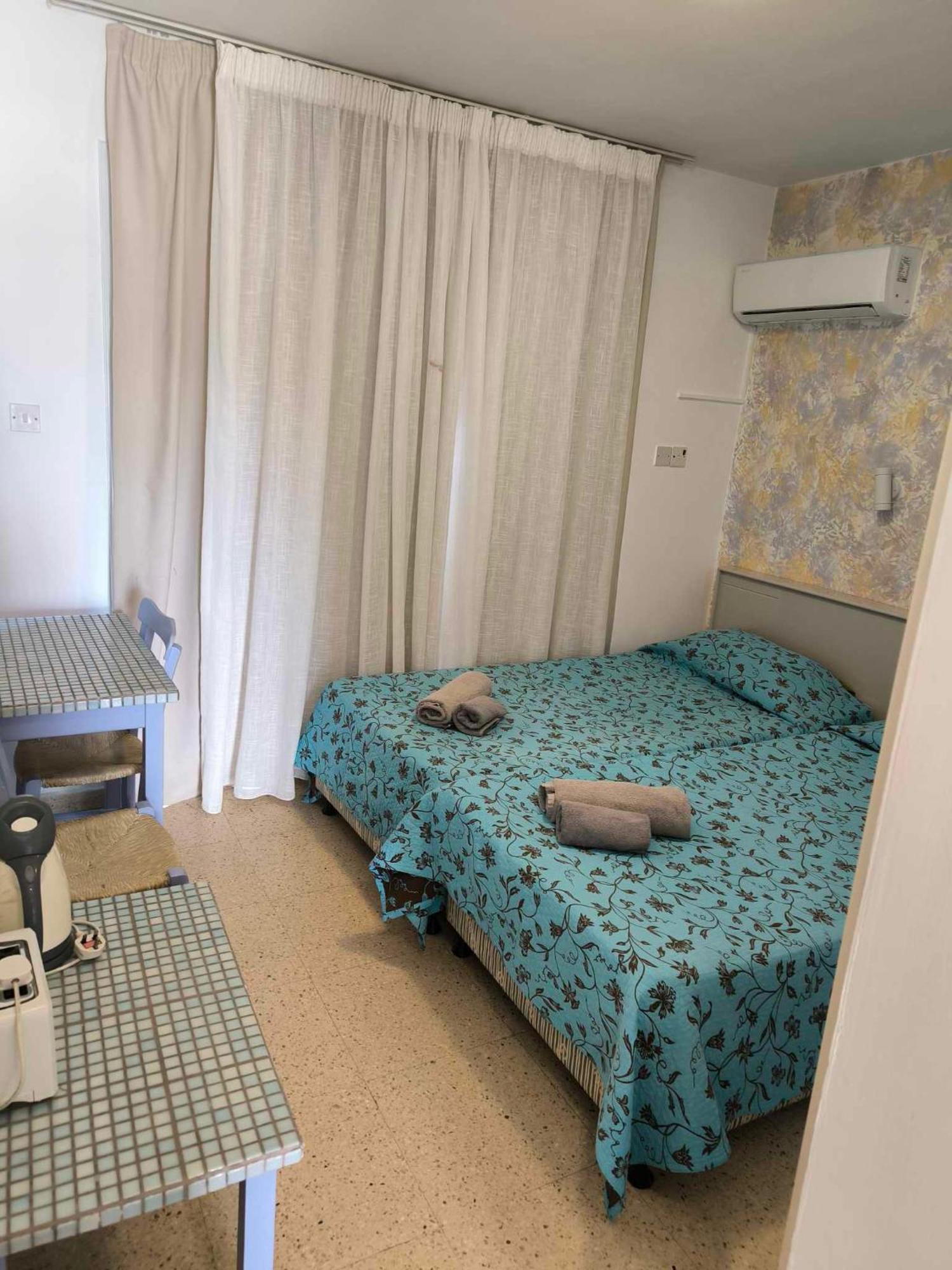 Simos Magic Beach Hotel Apts Ayía Nápa Extérieur photo
